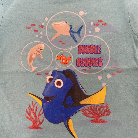 Disney size xs(4) tshirts Belle, Rapunzel, Sofia the first and Finding Nemo Dory - Picture 8 of 9